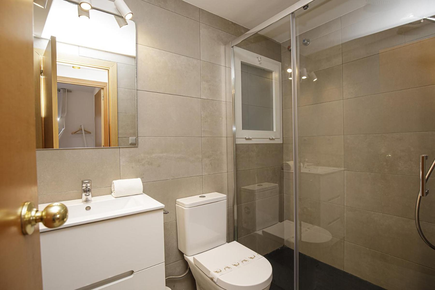 Apartamento Con Gran Terraza En 赫罗纳 外观 照片